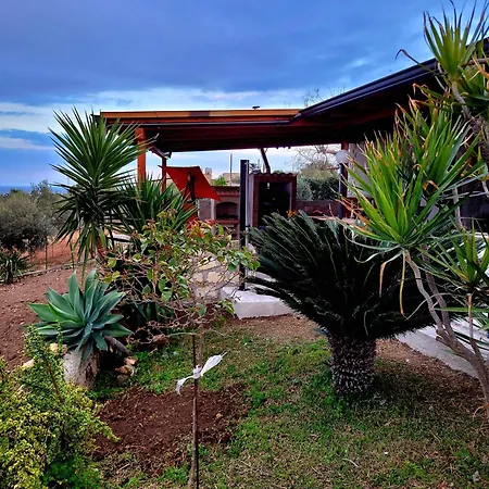 Dalila Villa